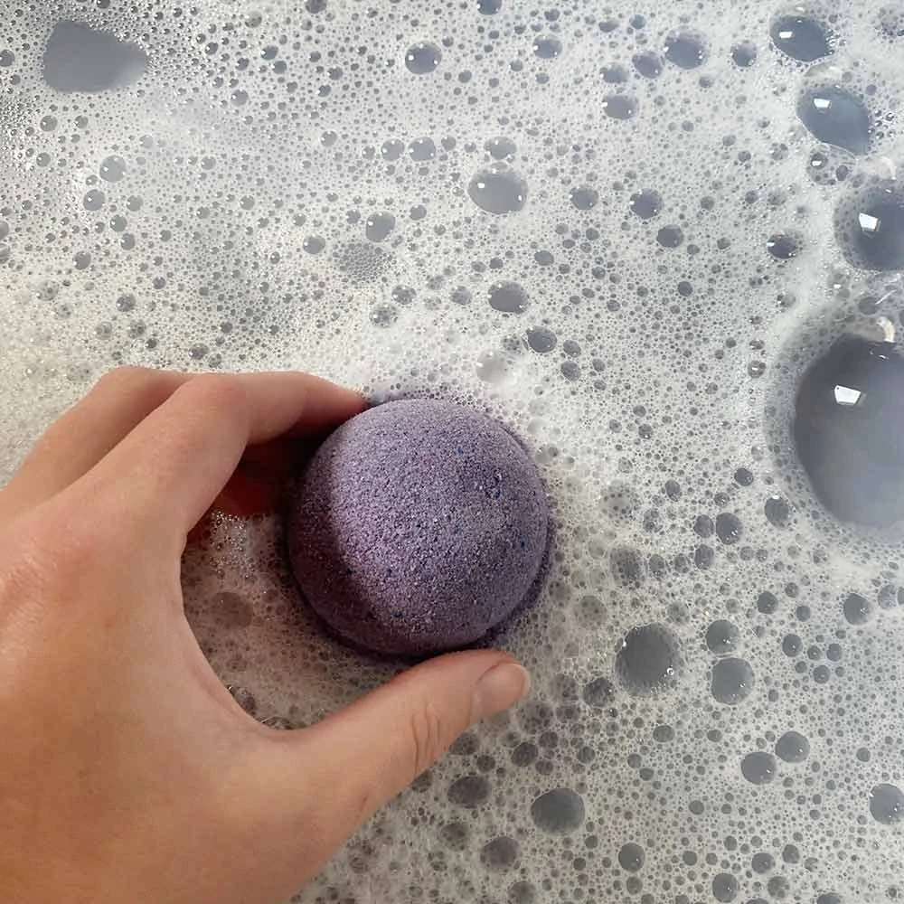 Šumivá bomba do koupele 110g – Báječná ženská