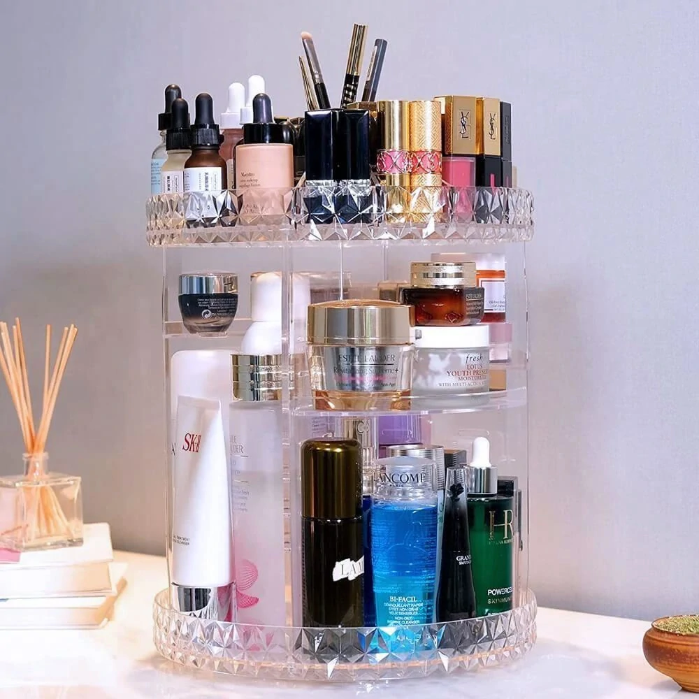 Otočný stojan na kosmetiku